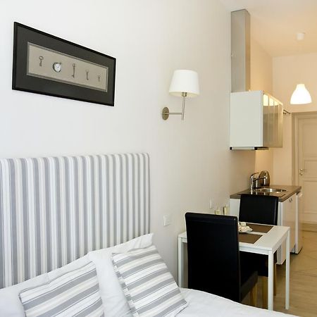 Cozy Studio In Old Town By Urban Rent Аеропорт Вільнюс Екстер'єр фото